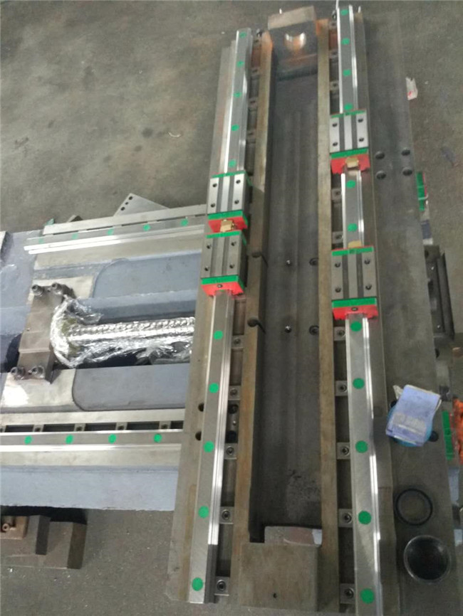 CKX6146C (46標準排刀機）絲桿線軌和鑄鐵床身